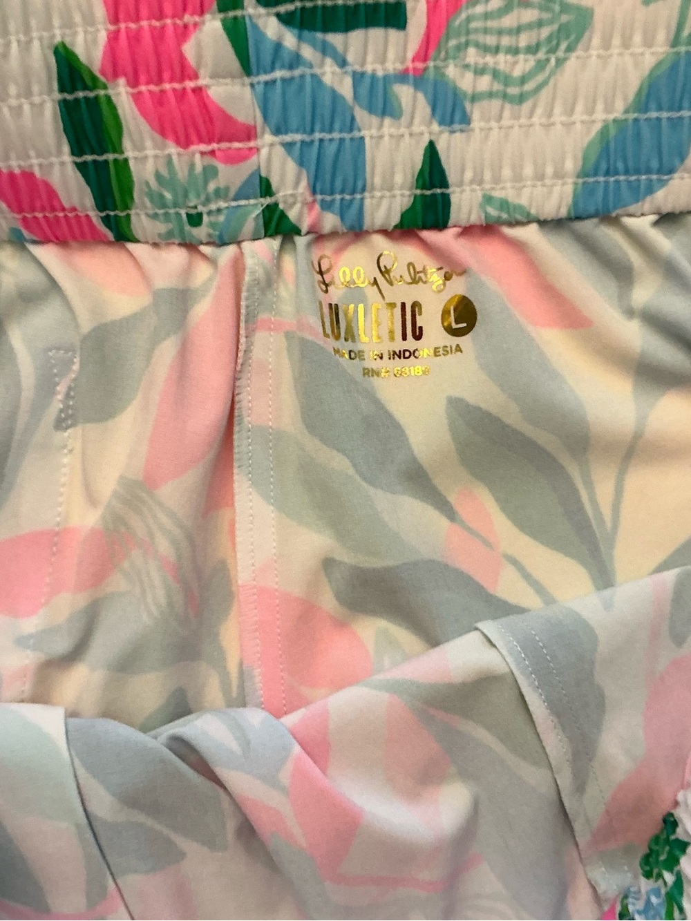 Lilly Pulitzer Luxletic Backcourt shorts sz large WORN ONCE - Picture 3 of 4